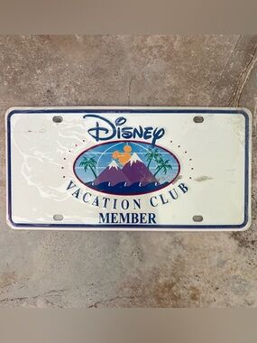 Disney Vacation Club Member Metal License Vanity Plate Sealed Vintage Classic